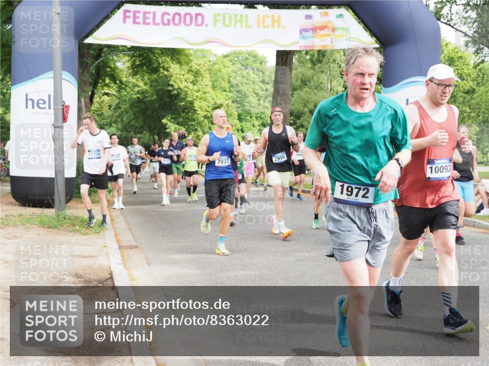 29.06.2025 - hella hamburg halbmarathon MichiJ http://msf.ph/oto/8363022 29.06.2025 10:43:25 Zwischen KM18-KM19 1972, 2083, 2741, 2982, 2996, 3042, 4152, 4594, 4813, 5418, 7037, 8255, 9622, 9820, 10093, 13245, 13474, 16121, 16470, 16679, 17468, 17758, 17828, 18117, 18125, 18208, 18899, 19184 meine-sportfotos.de