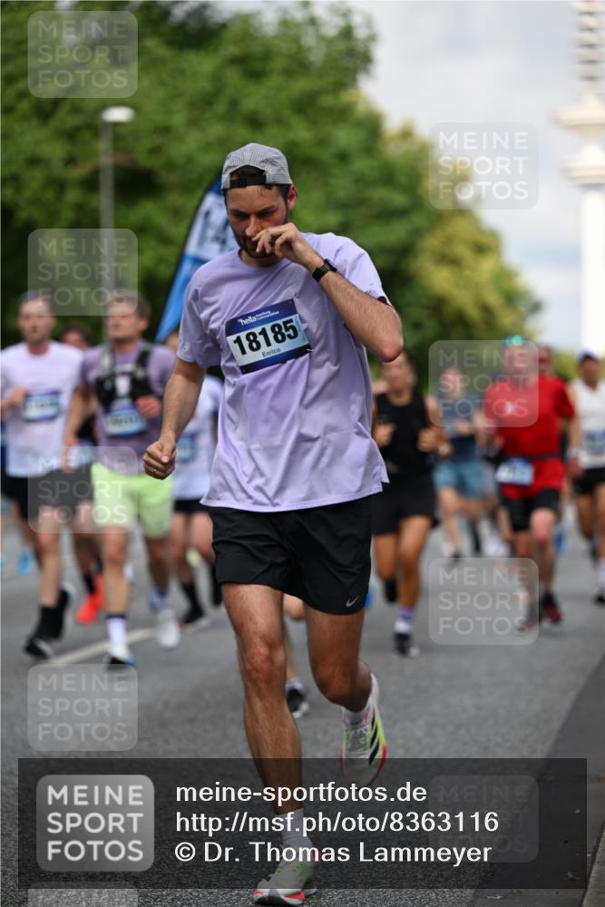 29.06.2025 - hella hamburg halbmarathon Dr. Thomas Lammeyer http://msf.ph/oto/8363116 29.06.2025 09:56:49 Kennedybrücke 1012, 1070, 1163, 1176, 1391, 1558, 1613, 1735, 1759, 1782, 2048, 2189, 2213, 2365, 2402, 2590, 2623, 2788, 2970, 3021, 3146, 3304, 3907, 3917, 3928, 4091, 4277, 4933, 4981, 4997, 5623, 5624, 5682, 5692, 6081, 6152, 6712, 6716, 7005, 7093, 7147, 7204, 7322, 7450, 7599, 7765, 8063, 8145, 8664, 8694, 8704, 8722, 8819, 9213, 9232, 9374, 9534, 9538, 9540, 9544, 9585, 9794, 10208, 10246, 10313, 10750, 10969, 11094, 11153, 11291 meine-sportfotos.de