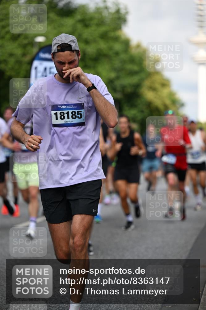 29.06.2025 - hella hamburg halbmarathon Dr. Thomas Lammeyer http://msf.ph/oto/8363147 29.06.2025 09:56:49 Kennedybrücke 1012, 1070, 1163, 1176, 1391, 1558, 1613, 1735, 1759, 1782, 2048, 2189, 2213, 2365, 2402, 2590, 2623, 2788, 2970, 3021, 3146, 3304, 3907, 3917, 3928, 4091, 4277, 4933, 4981, 4997, 5623, 5624, 5682, 5692, 6081, 6152, 6712, 6716, 7005, 7093, 7147, 7204, 7322, 7450, 7599, 7765, 8063, 8145, 8664, 8694, 8704, 8722, 8819, 9213, 9232, 9374, 9534, 9538, 9540, 9544, 9585, 9794, 10208, 10246, 10313, 10750, 10969, 11094, 11153, 11291 meine-sportfotos.de