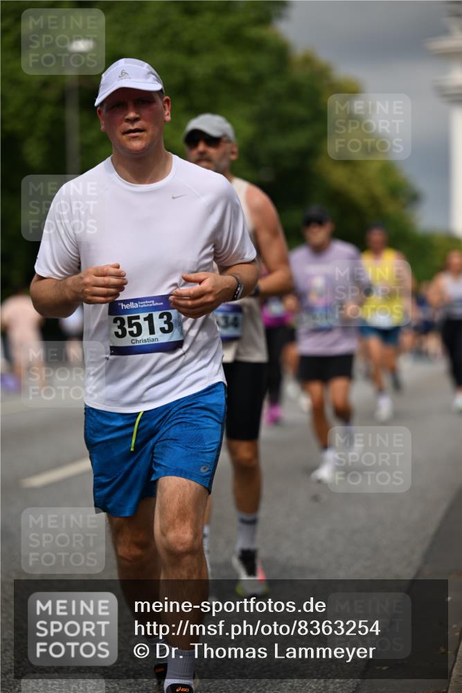 29.06.2025 - hella hamburg halbmarathon Dr. Thomas Lammeyer http://msf.ph/oto/8363254 29.06.2025 10:19:13 Kennedybrücke 1296, 1379, 1524, 1575, 1745, 1890, 2110, 2281, 3507, 3509, 3513, 3650, 4492, 4494, 4495, 5069, 5271, 5608, 5739, 5800, 5981, 5986, 6248, 6287, 6317, 6710, 7439, 7452, 7809, 7810, 8237, 8239, 8256, 8609, 9113, 9423, 9657, 9911, 9975, 9997, 10775, 10858, 11271 meine-sportfotos.de