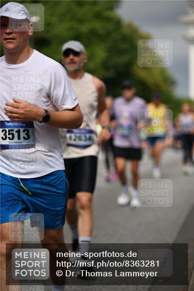29.06.2025 - hella hamburg halbmarathon Dr. Thomas Lammeyer http://msf.ph/oto/8363281 29.06.2025 10:19:13 Kennedybrücke 1296, 1379, 1524, 1575, 1745, 1890, 2110, 2281, 3507, 3509, 3513, 3650, 4492, 4494, 4495, 5069, 5271, 5608, 5739, 5800, 5981, 5986, 6248, 6287, 6317, 6710, 7439, 7452, 7809, 7810, 8237, 8239, 8256, 8609, 9113, 9423, 9657, 9911, 9975, 9997, 10775, 10858, 11271 meine-sportfotos.de