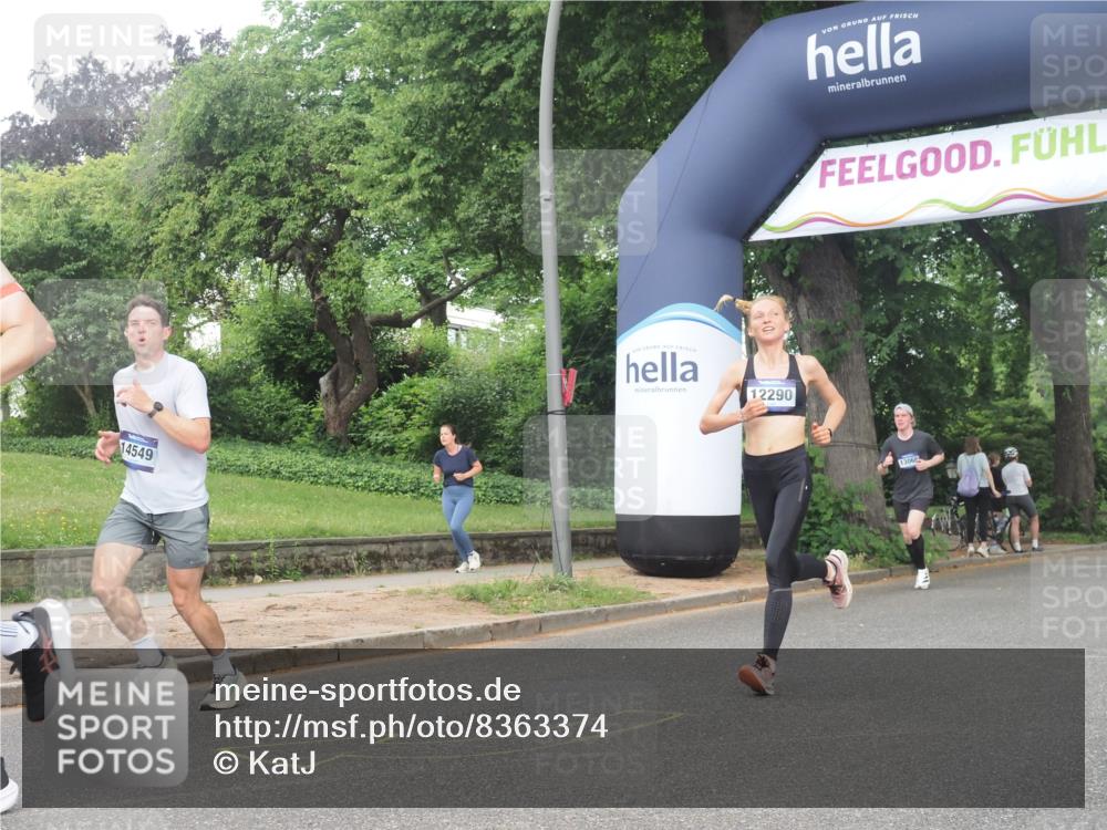29.06.2025 - hella hamburg halbmarathon KatJ http://msf.ph/oto/8363374 29.06.2025 10:22:44 Zwischen KM18-KM19 1959, 2836, 6473 meine-sportfotos.de