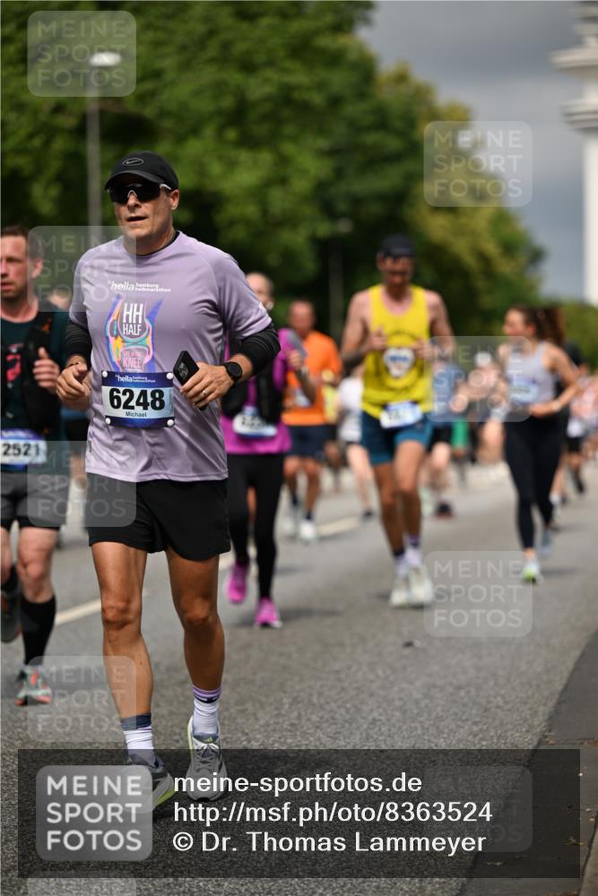 29.06.2025 - hella hamburg halbmarathon Dr. Thomas Lammeyer http://msf.ph/oto/8363524 29.06.2025 10:19:15 Kennedybrücke 1296, 1379, 1524, 1575, 1890, 2110, 3513, 3650, 4492, 4494, 4495, 5069, 5271, 5608, 5739, 5981, 5986, 6248, 6287, 6317, 6710, 7439, 7452, 7809, 7810, 8237, 8256, 8609, 9113, 9423, 9657, 9911, 9975, 9997, 10775, 10858 meine-sportfotos.de
