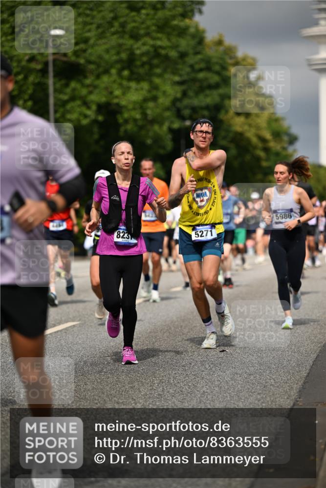 29.06.2025 - hella hamburg halbmarathon Dr. Thomas Lammeyer http://msf.ph/oto/8363555 29.06.2025 10:19:16 Kennedybrücke 1379, 1524, 1575, 1890, 2110, 2494, 3513, 3650, 4492, 4494, 4495, 5069, 5271, 5739, 5981, 5986, 6248, 6287, 6317, 6710, 7439, 7452, 7809, 7810, 8237, 8256, 8609, 9113, 9423, 9657, 9911, 9975, 9997, 10775, 10858, 10963 meine-sportfotos.de