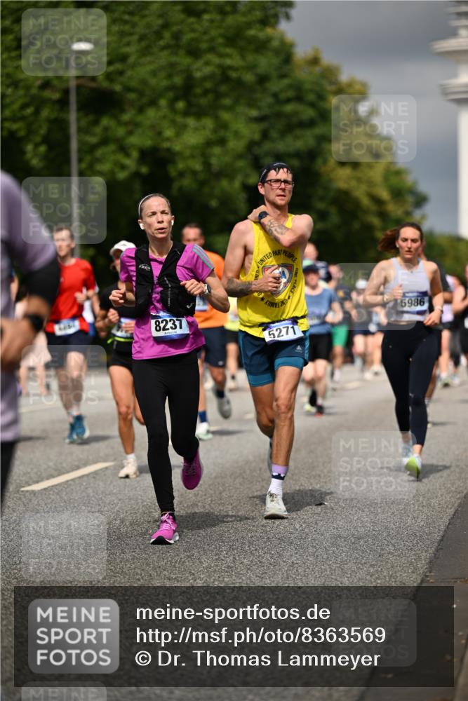29.06.2025 - hella hamburg halbmarathon Dr. Thomas Lammeyer http://msf.ph/oto/8363569 29.06.2025 10:19:16 Kennedybrücke 1379, 1524, 1575, 1890, 2110, 2494, 3513, 3650, 4492, 4494, 4495, 5069, 5271, 5739, 5981, 5986, 6248, 6287, 6317, 6710, 7439, 7452, 7809, 7810, 8237, 8256, 8609, 9113, 9423, 9657, 9911, 9975, 9997, 10775, 10858, 10963 meine-sportfotos.de