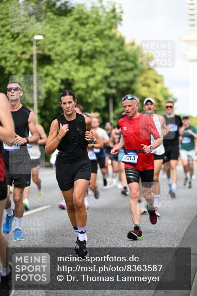 29.06.2025 - hella hamburg halbmarathon Dr. Thomas Lammeyer http://msf.ph/oto/8363587 29.06.2025 09:56:51 Kennedybrücke 1012, 1163, 1176, 1391, 1558, 1735, 1759, 2048, 2189, 2213, 2234, 2365, 2402, 2590, 2623, 2788, 2970, 3021, 3146, 3304, 3907, 3917, 3928, 4091, 4277, 4310, 4553, 4933, 4981, 4997, 5022, 5623, 5624, 5682, 5692, 6081, 6152, 6375, 6712, 6716, 7005, 7093, 7147, 7204, 7322, 7450, 7765, 8063, 8145, 8664, 8694, 8704, 8722, 8819, 9213, 9232, 9374, 9534, 9538, 9540, 9544, 9585, 9794, 10208, 10246, 10313, 10969, 11094, 11153, 11291 meine-sportfotos.de