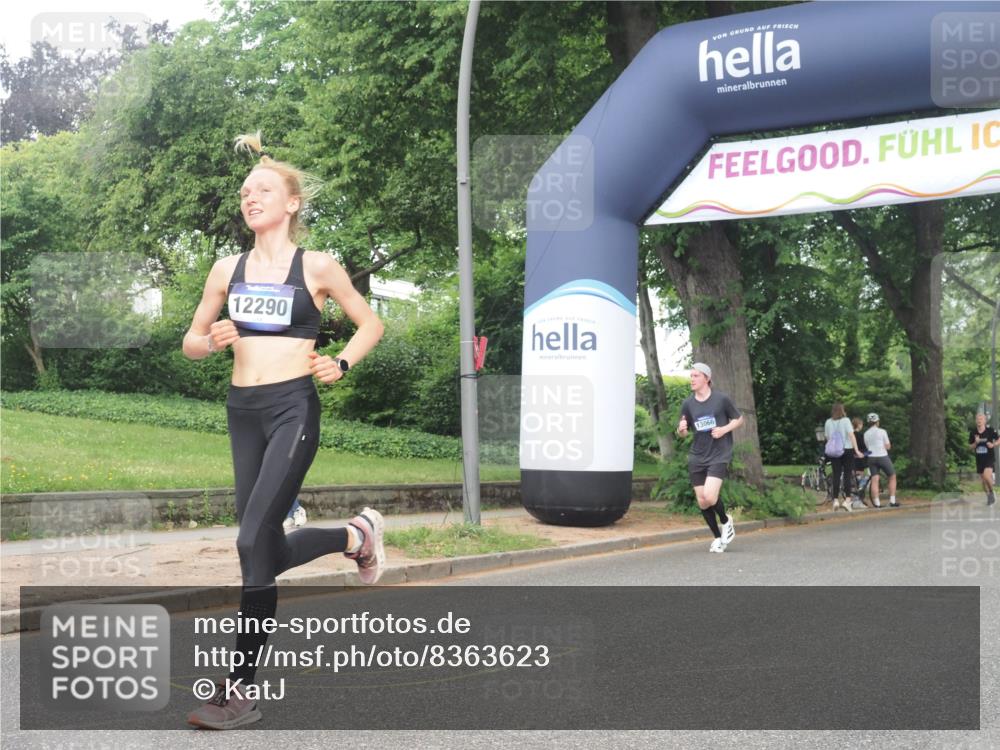 29.06.2025 - hella hamburg halbmarathon KatJ http://msf.ph/oto/8363623 29.06.2025 10:22:45 Zwischen KM18-KM19 1959, 2836, 6473 meine-sportfotos.de