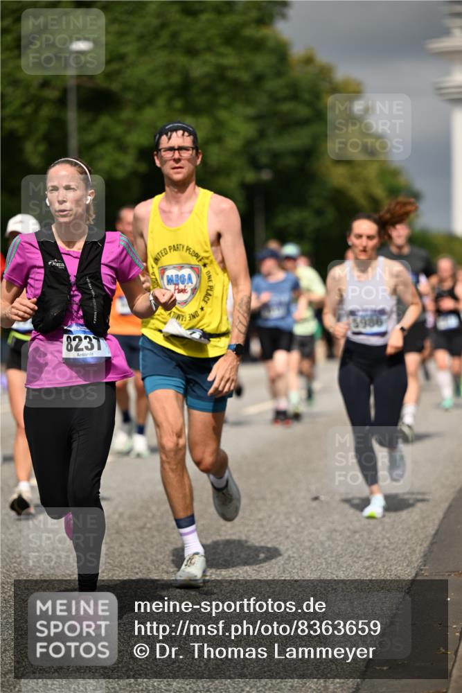 29.06.2025 - hella hamburg halbmarathon Dr. Thomas Lammeyer http://msf.ph/oto/8363659 29.06.2025 10:19:18 Kennedybrücke 1524, 1575, 1890, 2110, 2494, 3513, 3650, 4007, 4492, 4494, 5069, 5271, 5739, 5981, 5986, 6248, 6287, 6317, 7439, 7452, 7809, 7810, 8237, 8609, 9113, 9423, 9657, 9847, 9911, 9975, 9997, 10775, 10858, 10963 meine-sportfotos.de