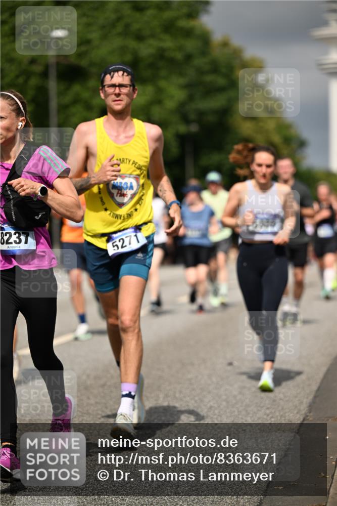 29.06.2025 - hella hamburg halbmarathon Dr. Thomas Lammeyer http://msf.ph/oto/8363671 29.06.2025 10:19:18 Kennedybrücke 1524, 1575, 1890, 2110, 2494, 3513, 3650, 4007, 4492, 4494, 5069, 5271, 5739, 5981, 5986, 6248, 6287, 6317, 7439, 7452, 7809, 7810, 8237, 8609, 9113, 9423, 9657, 9847, 9911, 9975, 9997, 10775, 10858, 10963 meine-sportfotos.de