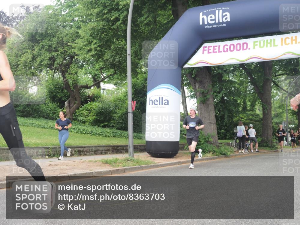 29.06.2025 - hella hamburg halbmarathon KatJ http://msf.ph/oto/8363703 29.06.2025 10:22:45 Zwischen KM18-KM19 1959, 2836, 6473 meine-sportfotos.de