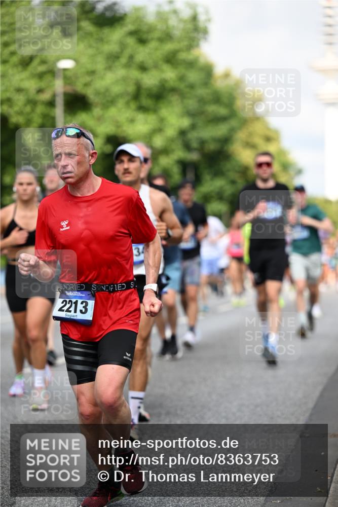 29.06.2025 - hella hamburg halbmarathon Dr. Thomas Lammeyer http://msf.ph/oto/8363753 29.06.2025 09:56:52 Kennedybrücke 1012, 1163, 1176, 1391, 1558, 1735, 1759, 2048, 2189, 2213, 2234, 2365, 2402, 2590, 2623, 2788, 2970, 3021, 3146, 3304, 3907, 3917, 4091, 4277, 4310, 4553, 4933, 4997, 5022, 5623, 5624, 5682, 5692, 6081, 6152, 6375, 6460, 6712, 6716, 7005, 7093, 7147, 7204, 7322, 7450, 7765, 8063, 8145, 8694, 8704, 8722, 8819, 9213, 9232, 9303, 9305, 9374, 9534, 9538, 9544, 9585, 9794, 10208, 10246, 10313, 10969, 11094, 11153, 11291 meine-sportfotos.de