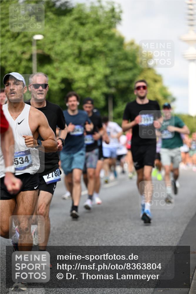 29.06.2025 - hella hamburg halbmarathon Dr. Thomas Lammeyer http://msf.ph/oto/8363804 29.06.2025 09:56:53 Kennedybrücke 1012, 1163, 1176, 1391, 1558, 1735, 1759, 2048, 2189, 2213, 2234, 2365, 2402, 2590, 2623, 2788, 2970, 3021, 3146, 3304, 3907, 3917, 4091, 4277, 4310, 4553, 4933, 4997, 5022, 5623, 5624, 5682, 5692, 6081, 6203, 6375, 6460, 6712, 7093, 7147, 7204, 7322, 7450, 7765, 8063, 8145, 8694, 8704, 8722, 8819, 9213, 9232, 9303, 9305, 9374, 9534, 9538, 9544, 9585, 9794, 10208, 10246, 10313, 10969, 11094, 11153, 11291 meine-sportfotos.de
