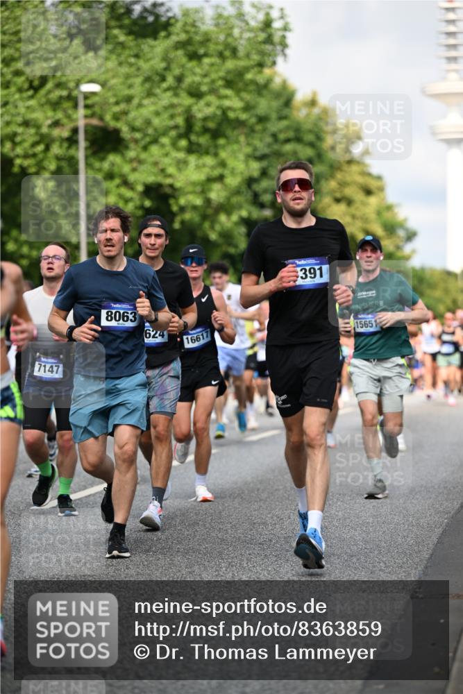 29.06.2025 - hella hamburg halbmarathon Dr. Thomas Lammeyer http://msf.ph/oto/8363859 29.06.2025 09:56:54 Kennedybrücke 1012, 1163, 1176, 1391, 1558, 1735, 1759, 2048, 2189, 2213, 2234, 2365, 2402, 2590, 2623, 2788, 2970, 3021, 3146, 3304, 3907, 4091, 4277, 4310, 4553, 4933, 4997, 5022, 5623, 5624, 5682, 5692, 6081, 6203, 6375, 6460, 6712, 7147, 7204, 7322, 7450, 7765, 8063, 8145, 8704, 8722, 8819, 9213, 9232, 9303, 9305, 9374, 9534, 9538, 9544, 9585, 9794, 10208, 10246, 10313, 10969, 11094, 11153, 11291 meine-sportfotos.de
