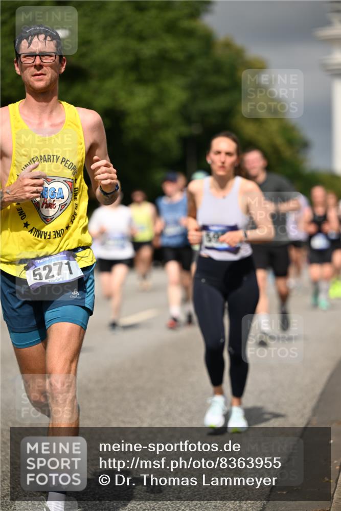 29.06.2025 - hella hamburg halbmarathon Dr. Thomas Lammeyer http://msf.ph/oto/8363955 29.06.2025 10:19:19 Kennedybrücke 1524, 1890, 2110, 2494, 3513, 3650, 4007, 4466, 4492, 4494, 5069, 5271, 5739, 5981, 5986, 6248, 6287, 6317, 6376, 7439, 7452, 7809, 7810, 8237, 8609, 9113, 9423, 9657, 9847, 9911, 9975, 9997, 10775, 10858, 10963 meine-sportfotos.de