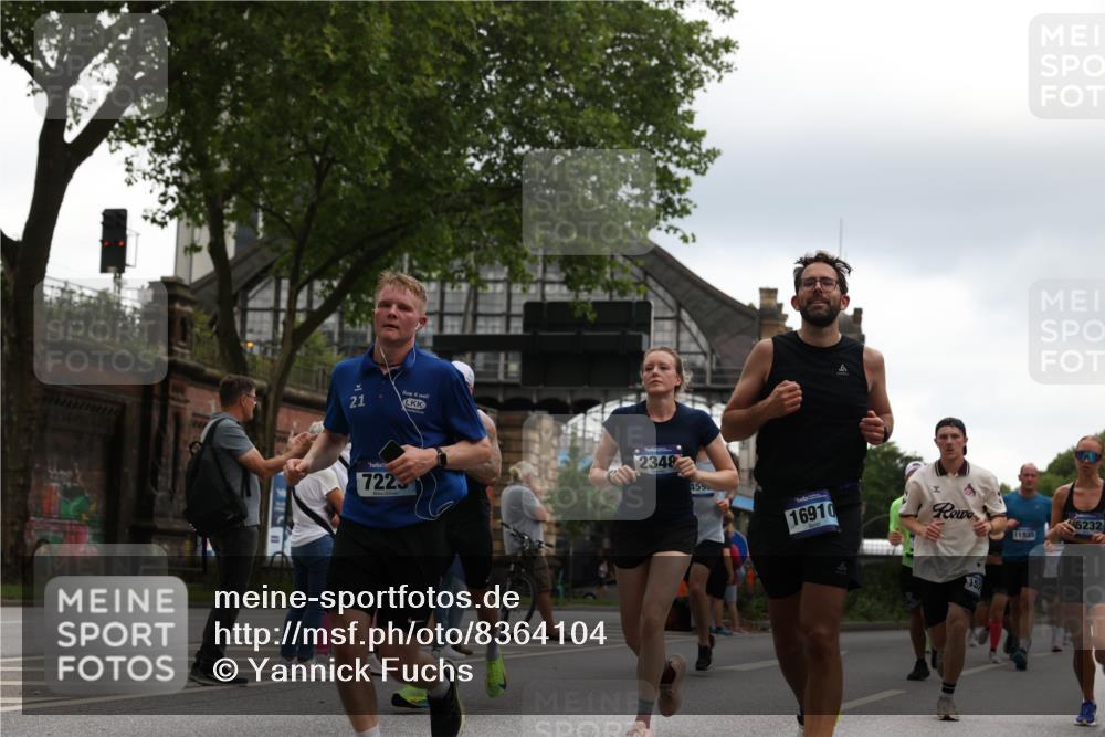 29.06.2025 - hella hamburg halbmarathon Yannick Fuchs http://msf.ph/oto/8364104 29.06.2025 10:53:19 20KM 2006, 2348, 2584, 2677, 2957, 2978, 3114, 3181, 3279, 3425, 3983, 4088, 4592, 4796, 5347, 5885, 6087, 6202, 6220, 6438, 6997, 7031, 7223, 7287, 8290, 10036, 10587, 10759, 10896, 10943, 11935, 11938, 12206, 12261, 12564, 12633, 12736, 12862, 13583, 13761, 14567, 14732, 14902, 14928, 14965, 15232, 15240, 15284, 15824, 16160, 16341, 16910, 16980, 17017, 17176, 17503, 17630, 18153, 18266, 18327, 18467, 18485, 18716, 19015, 19160 meine-sportfotos.de