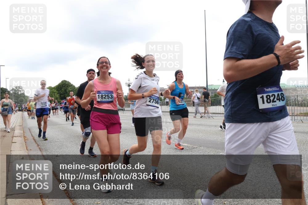 29.06.2025 - hella hamburg halbmarathon Lena Gebhardt http://msf.ph/oto/8364106 29.06.2025 10:48:31 Lombardsbrücke 18253, 6143, 2756, 18248, 1142, 1157, 1167, 1174, 1175, 1584, 1645, 1701, 2037, 2195, 2418, 2437, 2438, 2475, 2627, 2650, 2716, 2756, 2909, 2958, 3224, 3320, 3468, 3504, 3661, 3679, 3933, 4327, 4588, 5010, 5585, 5781, 5952, 6143, 7203, 7393, 7394, 7532, 7947, 7948, 8461, 8521, 8719, 8760, 8948, 9775, 9787, 9921, 10059, 10145, 10204, 10366, 10654, 10656, 11364, 11365, 11548, 11742, 11781, 13814, 13845, 15715, 16498, 16499, 16701 meine-sportfotos.de