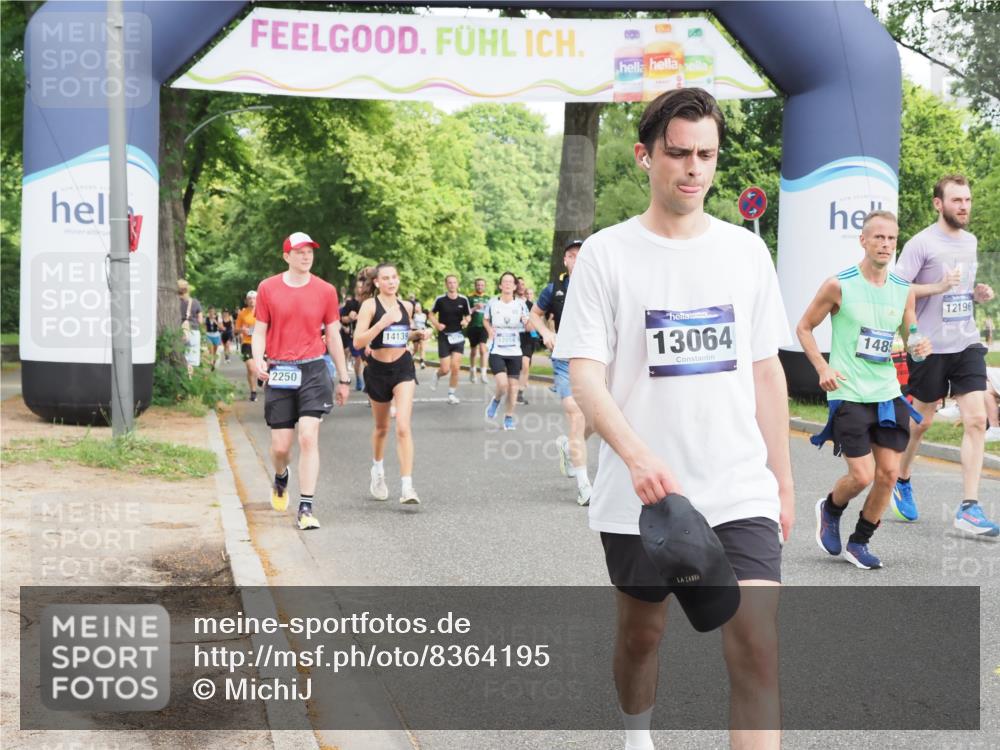 29.06.2025 - hella hamburg halbmarathon MichiJ http://msf.ph/oto/8364195 29.06.2025 10:43:35 Zwischen KM18-KM19 1130, 1485, 2250, 5492, 7547, 8825, 8968, 9246, 9903, 10133, 10408, 10665, 12014, 12196, 14139, 14737, 15090, 15431, 18867 meine-sportfotos.de