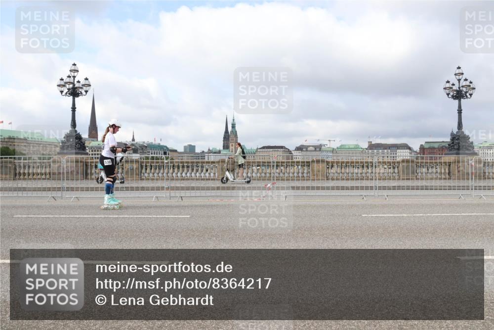 29.06.2025 - hella hamburg halbmarathon Lena Gebhardt http://msf.ph/oto/8364217 29.06.2025 09:10:50 Lombardsbrücke 1538 meine-sportfotos.de