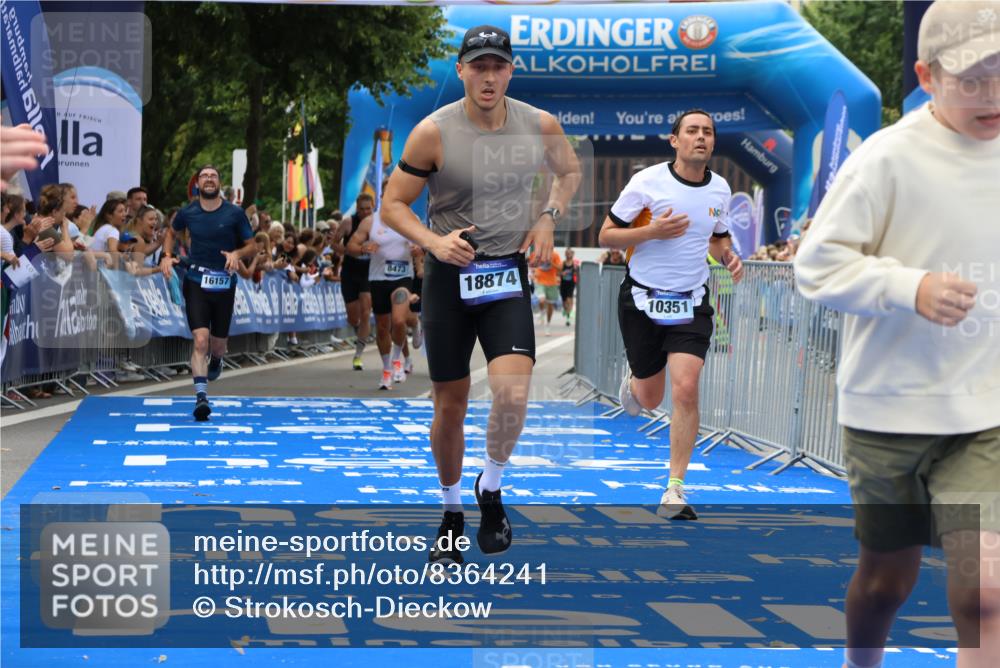 29.06.2025 - hella hamburg halbmarathon Strokosch-Dieckow http://msf.ph/oto/8364241 29.06.2025 10:29:02 Ziel 3043, 8473, 10171, 10351, 16157, 18874, 19142, 19194 meine-sportfotos.de