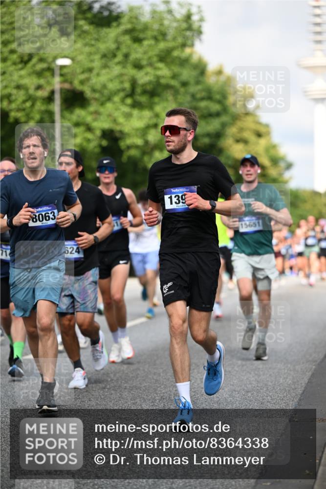 29.06.2025 - hella hamburg halbmarathon Dr. Thomas Lammeyer http://msf.ph/oto/8364338 29.06.2025 09:56:54 Kennedybrücke 1012, 1163, 1176, 1391, 1558, 1735, 1759, 2048, 2189, 2213, 2234, 2365, 2402, 2590, 2623, 2788, 2970, 3021, 3146, 3304, 3907, 4091, 4277, 4310, 4553, 4933, 4997, 5022, 5623, 5624, 5682, 5692, 6081, 6203, 6375, 6460, 6712, 7147, 7204, 7322, 7450, 7765, 8063, 8145, 8704, 8722, 8819, 9213, 9232, 9303, 9305, 9374, 9534, 9538, 9544, 9585, 9794, 10208, 10246, 10313, 10969, 11094, 11153, 11291 meine-sportfotos.de
