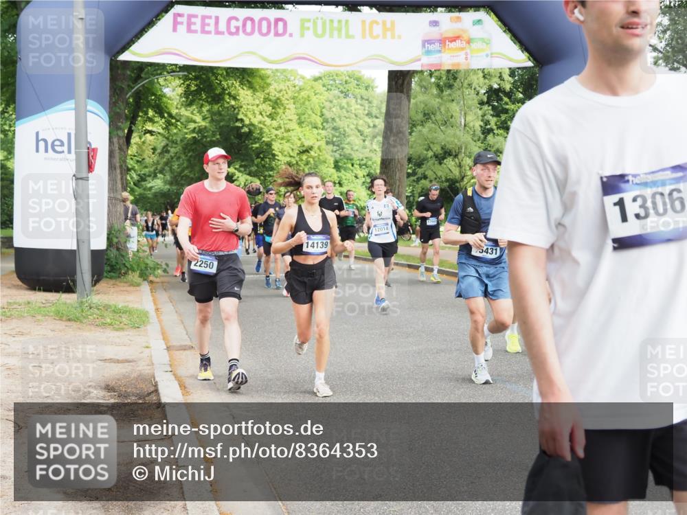 29.06.2025 - hella hamburg halbmarathon MichiJ http://msf.ph/oto/8364353 29.06.2025 10:43:36 Zwischen KM18-KM19 1130, 1485, 2250, 5492, 6399, 8825, 8968, 9246, 9903, 10408, 12014, 12196, 14139, 14737, 15090, 15125, 15431, 17665 meine-sportfotos.de