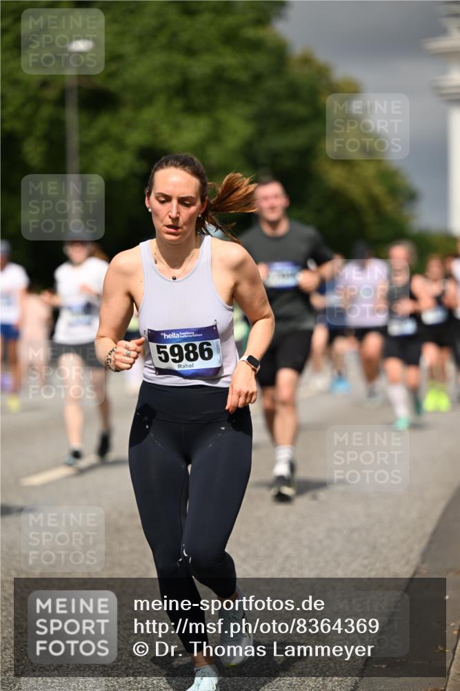 29.06.2025 - hella hamburg halbmarathon Dr. Thomas Lammeyer http://msf.ph/oto/8364369 29.06.2025 10:19:20 Kennedybrücke 1524, 1890, 2110, 2494, 3417, 3513, 3650, 4007, 4466, 4492, 4494, 5069, 5271, 5739, 5981, 5986, 6248, 6287, 6376, 7439, 7452, 7809, 7810, 8237, 8609, 9113, 9423, 9657, 9847, 9911, 9975, 9997, 10775, 10858, 10963 meine-sportfotos.de