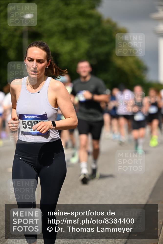 29.06.2025 - hella hamburg halbmarathon Dr. Thomas Lammeyer http://msf.ph/oto/8364400 29.06.2025 10:19:20 Kennedybrücke 1524, 1890, 2110, 2494, 3417, 3513, 3650, 4007, 4466, 4492, 4494, 5069, 5271, 5739, 5981, 5986, 6248, 6287, 6376, 7439, 7452, 7809, 7810, 8237, 8609, 9113, 9423, 9657, 9847, 9911, 9975, 9997, 10775, 10858, 10963 meine-sportfotos.de