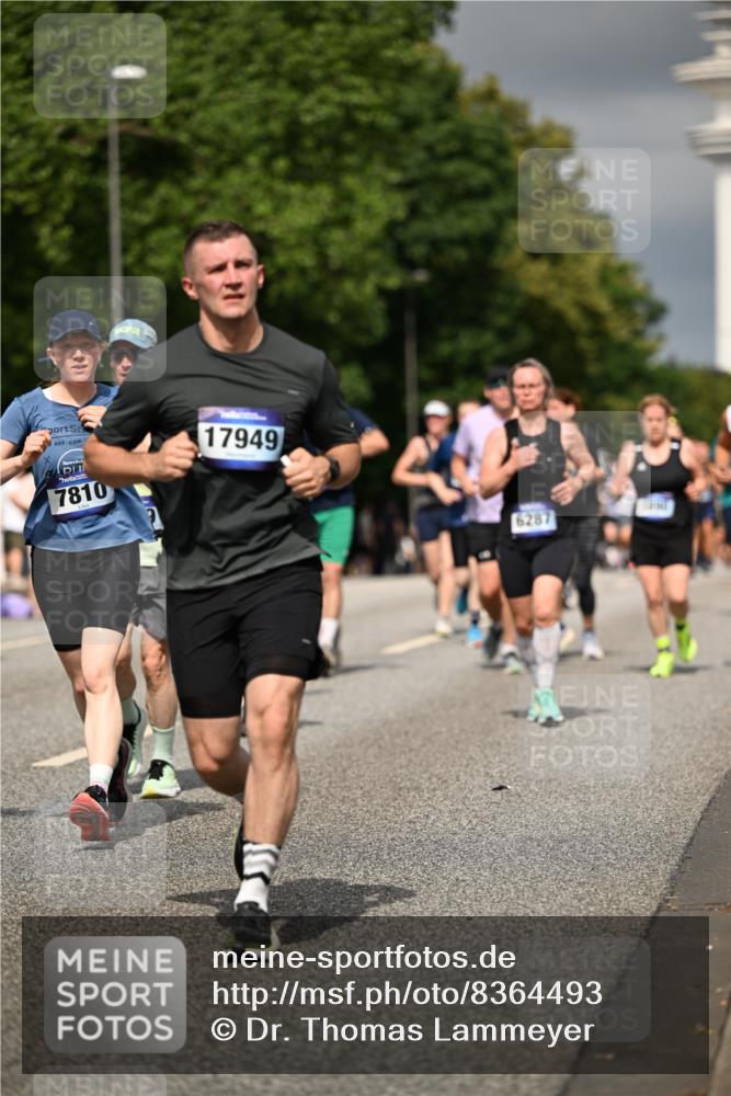 29.06.2025 - hella hamburg halbmarathon Dr. Thomas Lammeyer http://msf.ph/oto/8364493 29.06.2025 10:19:21 Kennedybrücke 1524, 1890, 2110, 2494, 3417, 3513, 3650, 4007, 4466, 4492, 4494, 5069, 5271, 5739, 5986, 6248, 6287, 6376, 7439, 7452, 7809, 7810, 8237, 8609, 9113, 9423, 9556, 9657, 9847, 9911, 9975, 9997, 10775, 10858, 10963 meine-sportfotos.de