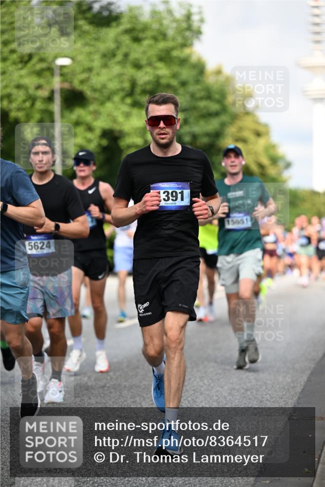 29.06.2025 - hella hamburg halbmarathon Dr. Thomas Lammeyer http://msf.ph/oto/8364517 29.06.2025 09:56:55 Kennedybrücke 1012, 1163, 1176, 1391, 1558, 1735, 1759, 2048, 2213, 2234, 2365, 2402, 2590, 2623, 2788, 2970, 3021, 3146, 3304, 3907, 4091, 4310, 4553, 4933, 4997, 5022, 5623, 5624, 5682, 5692, 6081, 6203, 6375, 6460, 6712, 7147, 7204, 7322, 7448, 7450, 7765, 8063, 8145, 8704, 8722, 8819, 9232, 9303, 9305, 9374, 9534, 9538, 9544, 9585, 9794, 10208, 10246, 10313, 10969, 11094, 11153, 11291 meine-sportfotos.de