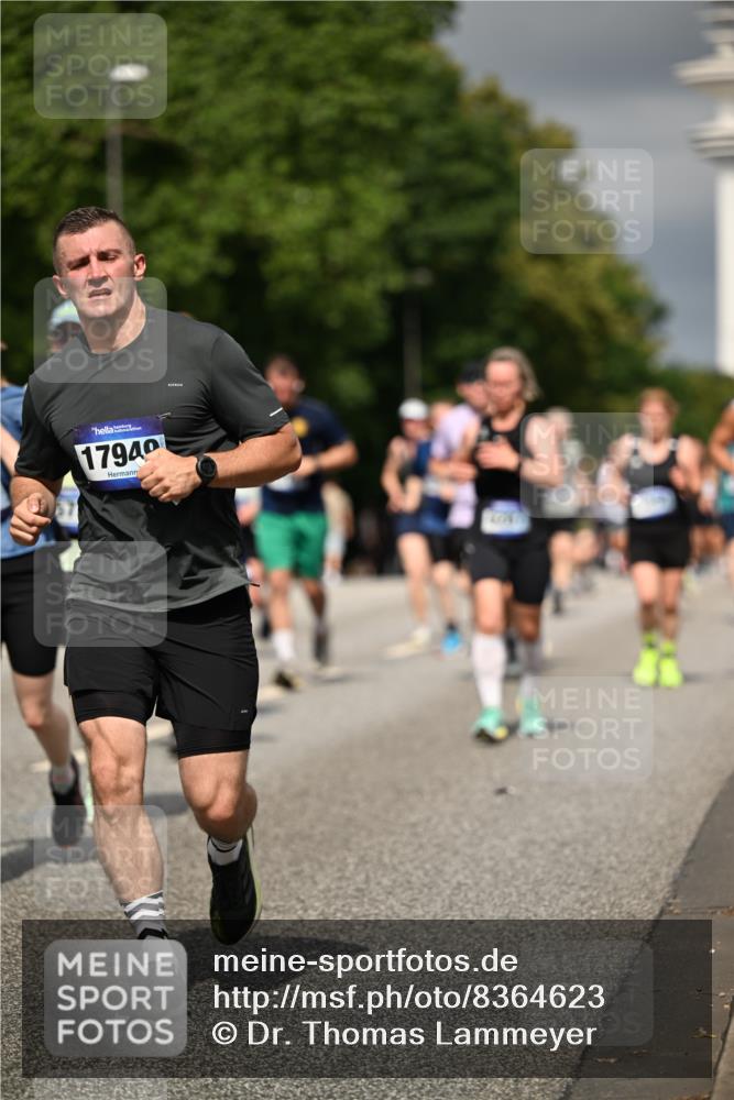 29.06.2025 - hella hamburg halbmarathon Dr. Thomas Lammeyer http://msf.ph/oto/8364623 29.06.2025 10:19:22 Kennedybrücke 1524, 1890, 2110, 2494, 2989, 3417, 3513, 3650, 4007, 4466, 4492, 4494, 5069, 5271, 5739, 5986, 6248, 6287, 6376, 6576, 7452, 7809, 7810, 8237, 8609, 9113, 9423, 9556, 9657, 9847, 9911, 9997, 10775, 10963 meine-sportfotos.de
