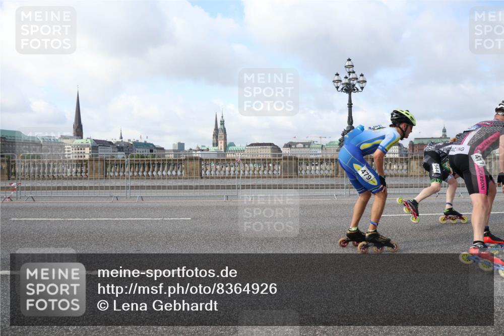 29.06.2025 - hella hamburg halbmarathon Lena Gebhardt http://msf.ph/oto/8364926 29.06.2025 08:48:45 Lombardsbrücke 479, 544, 477 meine-sportfotos.de