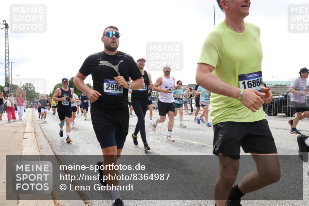 29.06.2025 - hella hamburg halbmarathon Lena Gebhardt http://msf.ph/oto/8364987 29.06.2025 10:39:25 Lombardsbrücke 9393, 2998, 167, 9974, 16866, 1760, 1856, 1883, 2092, 2524, 2534, 2571, 2574, 2578, 2843, 2893, 2976, 2998, 3275, 3353, 3727, 3745, 4410, 4523, 4603, 4609, 4659, 4855, 4882, 5045, 5701, 6062, 6112, 6321, 6342, 6343, 6427, 6428, 6611, 6719, 6726, 6748, 7053, 7125, 7199, 7341, 7501, 7506, 7524, 7589, 7684, 7815, 8203, 8243, 8457, 8783, 8995, 9393, 9420, 9446, 9569, 9698, 9747, 9777, 9974, 9977, 10001, 10072, 10315, 10512, 10516, 13060 meine-sportfotos.de
