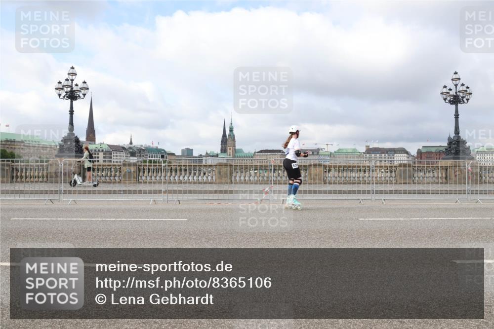 29.06.2025 - hella hamburg halbmarathon Lena Gebhardt http://msf.ph/oto/8365106 29.06.2025 09:10:51 Lombardsbrücke  meine-sportfotos.de