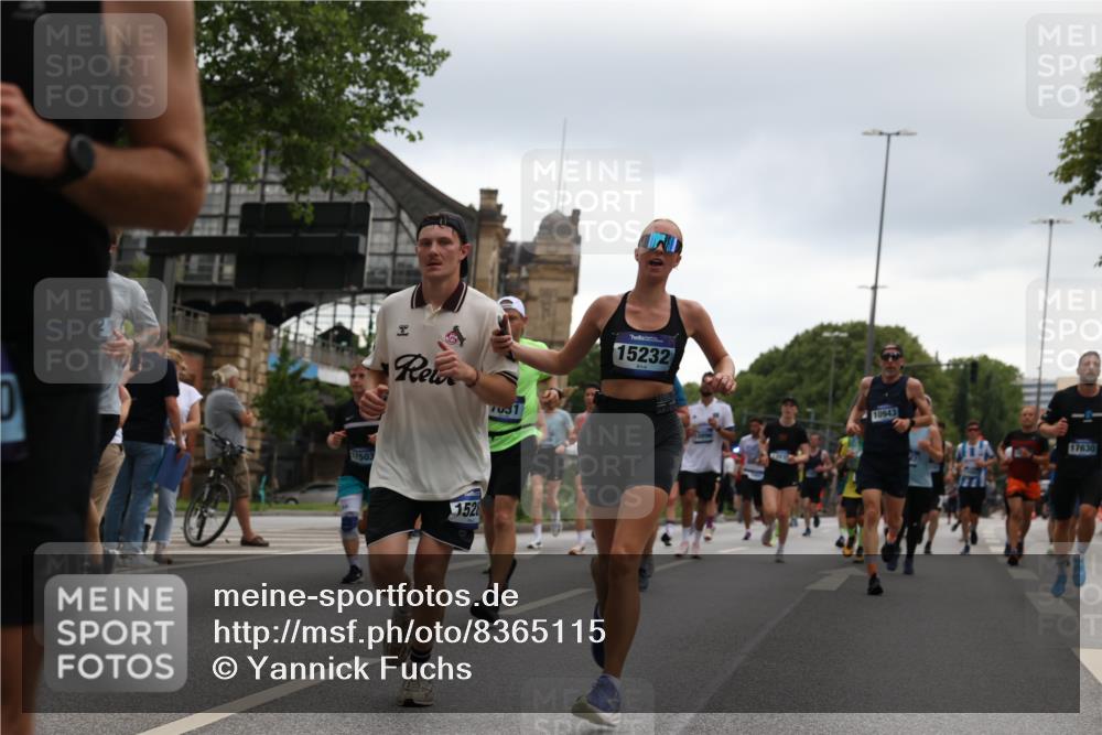 29.06.2025 - hella hamburg halbmarathon Yannick Fuchs http://msf.ph/oto/8365115 29.06.2025 10:53:21 20KM 2006, 2348, 2584, 2677, 2957, 2978, 3114, 3181, 3279, 3425, 3983, 4088, 4592, 4796, 5885, 6087, 6202, 6220, 6438, 7031, 7223, 7287, 8290, 10036, 10587, 10759, 10896, 10943, 11018, 11935, 11938, 12206, 12261, 12564, 12633, 12736, 12862, 13583, 13761, 14567, 14732, 14902, 14928, 14965, 15232, 15240, 15284, 16227, 16341, 16910, 16980, 17017, 17176, 17304, 17503, 17630, 18153, 18327, 18467, 18485, 18716, 18855, 19015, 19160 meine-sportfotos.de
