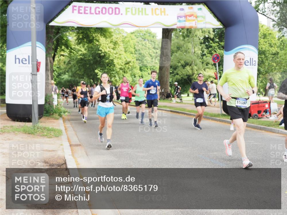 29.06.2025 - hella hamburg halbmarathon MichiJ http://msf.ph/oto/8365179 29.06.2025 10:43:44 Zwischen KM18-KM19 1583, 4167, 6272, 6399, 7659, 7716, 8652, 8669, 11212, 11612, 11832, 12585, 13465, 15097, 15125, 15527, 15712, 17268, 17665, 18501 meine-sportfotos.de