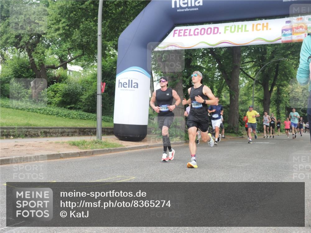 29.06.2025 - hella hamburg halbmarathon KatJ http://msf.ph/oto/8365274 29.06.2025 10:22:58 Zwischen KM18-KM19 1053, 2243, 5193, 6305 meine-sportfotos.de