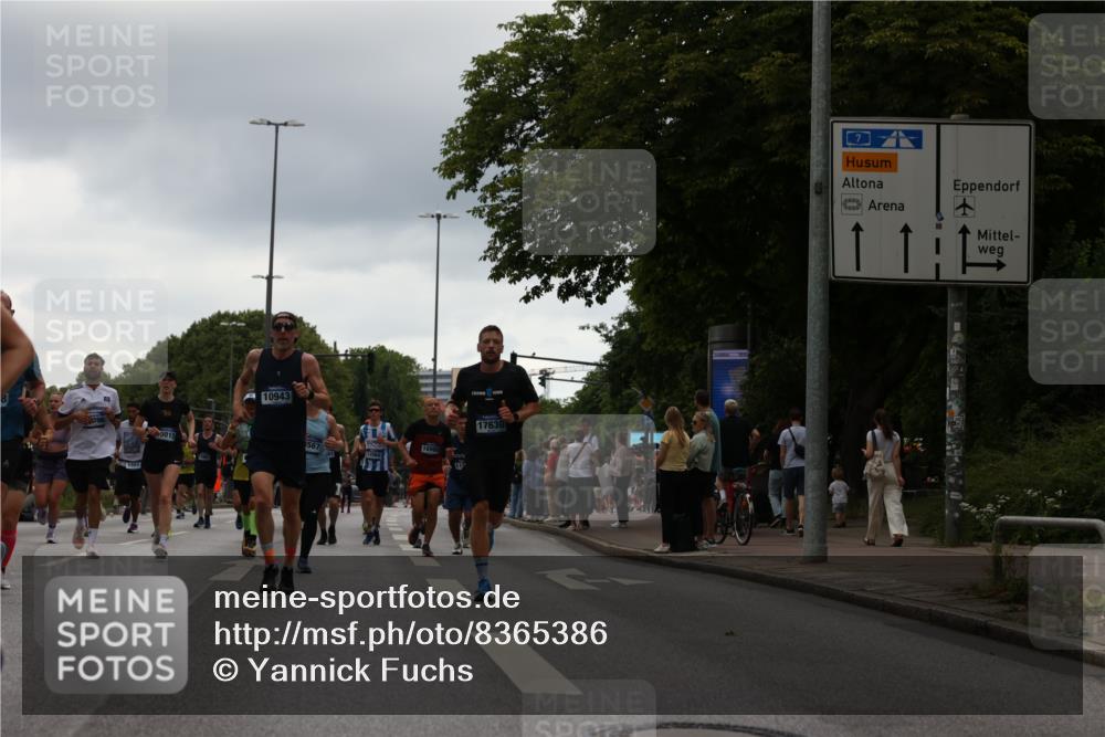 29.06.2025 - hella hamburg halbmarathon Yannick Fuchs http://msf.ph/oto/8365386 29.06.2025 10:53:21 20KM 2006, 2348, 2584, 2677, 2957, 2978, 3114, 3181, 3279, 3425, 3983, 4088, 4592, 4796, 5885, 6087, 6202, 6220, 6438, 7031, 7223, 7287, 8290, 10036, 10587, 10759, 10896, 10943, 11018, 11935, 11938, 12206, 12261, 12564, 12633, 12736, 12862, 13583, 13761, 14567, 14732, 14902, 14928, 14965, 15232, 15240, 15284, 16227, 16341, 16910, 16980, 17017, 17176, 17304, 17503, 17630, 18153, 18327, 18467, 18485, 18716, 18855, 19015, 19160 meine-sportfotos.de