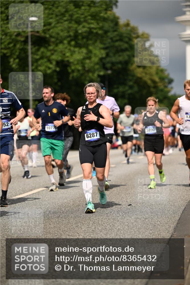 29.06.2025 - hella hamburg halbmarathon Dr. Thomas Lammeyer http://msf.ph/oto/8365432 29.06.2025 10:19:23 Kennedybrücke 1524, 1890, 2110, 2494, 2989, 3417, 3513, 3650, 4007, 4466, 4492, 4494, 5069, 5271, 5739, 5986, 6248, 6287, 6376, 6576, 7452, 7809, 7810, 8237, 8609, 9113, 9423, 9556, 9657, 9847, 9997, 10775, 10963 meine-sportfotos.de