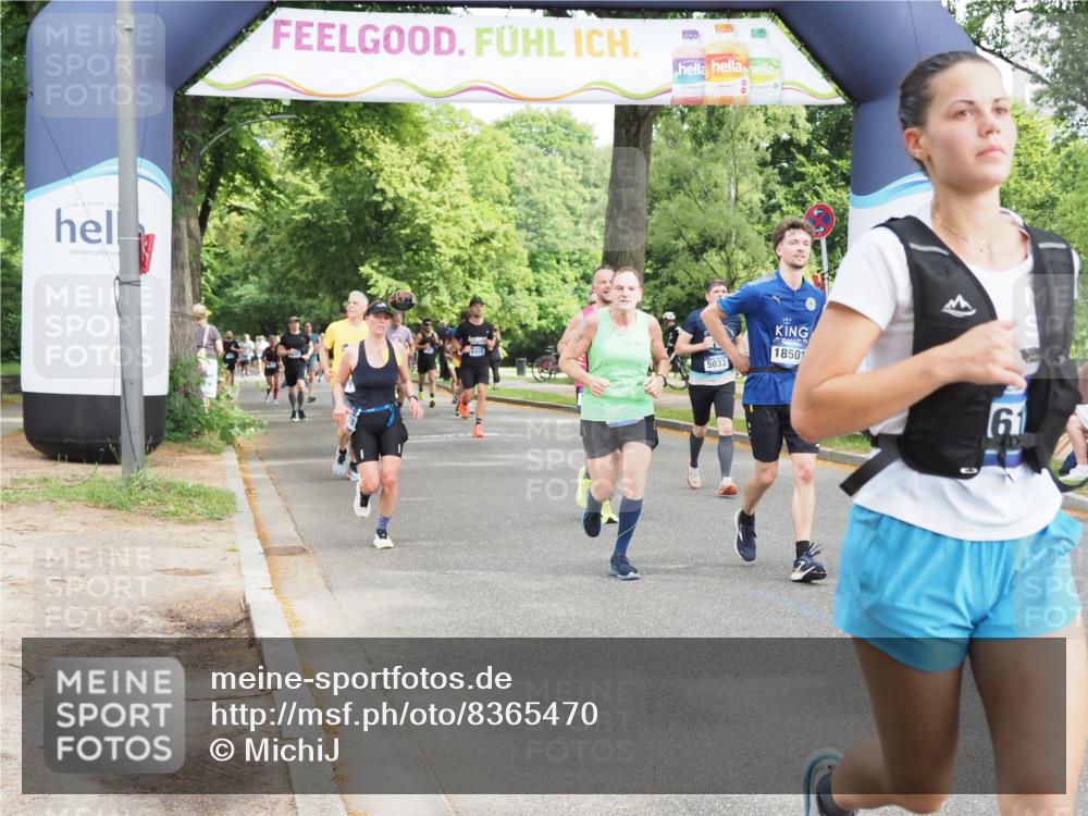 29.06.2025 - hella hamburg halbmarathon MichiJ http://msf.ph/oto/8365470 29.06.2025 10:43:46 Zwischen KM18-KM19 1583, 4167, 5033, 7659, 7716, 8652, 11212, 11612, 11832, 13465, 15097, 15527, 15712, 18501 meine-sportfotos.de