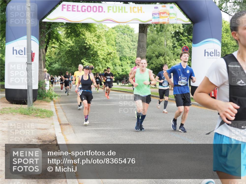 29.06.2025 - hella hamburg halbmarathon MichiJ http://msf.ph/oto/8365476 29.06.2025 10:43:46 Zwischen KM18-KM19 1583, 4167, 5033, 7659, 7716, 8652, 11212, 11612, 11832, 13465, 15097, 15527, 15712, 18501 meine-sportfotos.de