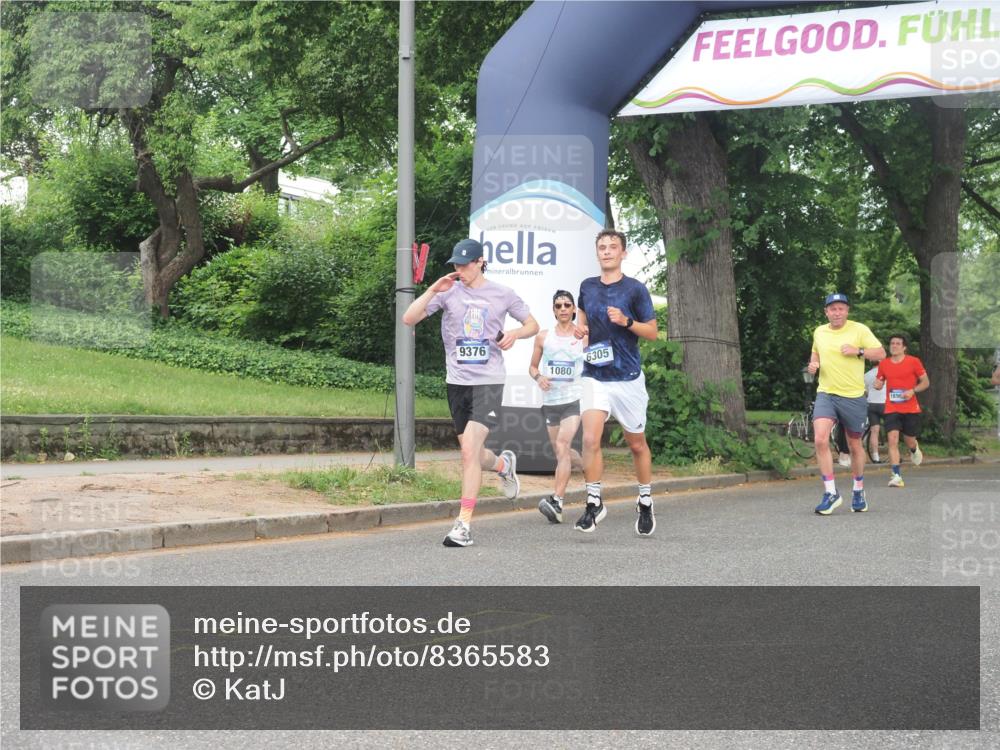 29.06.2025 - hella hamburg halbmarathon KatJ http://msf.ph/oto/8365583 29.06.2025 10:23:00 Zwischen KM18-KM19 1053, 2243, 5193, 6305 meine-sportfotos.de