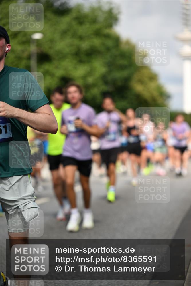 29.06.2025 - hella hamburg halbmarathon Dr. Thomas Lammeyer http://msf.ph/oto/8365591 29.06.2025 09:56:57 Kennedybrücke 1163, 1176, 1391, 1558, 1735, 1759, 2048, 2213, 2234, 2365, 2402, 2590, 2623, 2788, 2970, 3146, 3186, 3304, 3907, 4091, 4310, 4553, 4997, 5022, 5623, 5624, 5692, 6071, 6081, 6203, 6375, 6460, 6712, 7147, 7204, 7322, 7448, 7450, 7765, 8063, 8704, 8819, 9232, 9303, 9305, 9374, 9534, 9544, 9585, 9794, 10208, 10246, 10313, 11094, 11153, 11291 meine-sportfotos.de