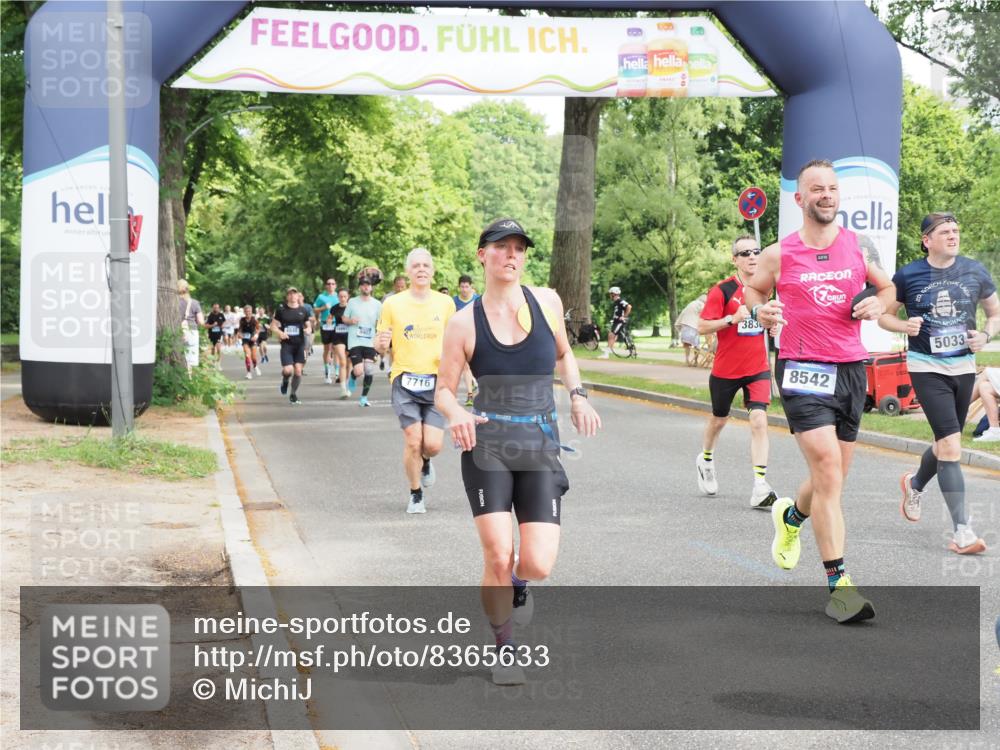 29.06.2025 - hella hamburg halbmarathon MichiJ http://msf.ph/oto/8365633 29.06.2025 10:43:48 Zwischen KM18-KM19 1583, 3836, 4167, 5033, 6416, 7716, 8542, 8652, 11212, 11612, 14678, 15097, 15527, 18501 meine-sportfotos.de
