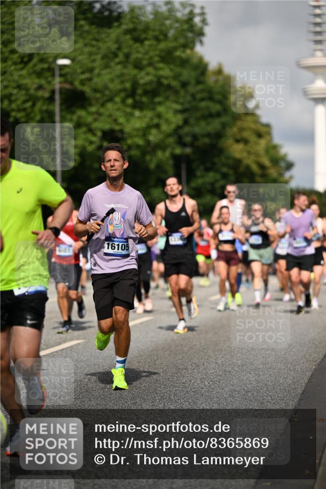 29.06.2025 - hella hamburg halbmarathon Dr. Thomas Lammeyer http://msf.ph/oto/8365869 29.06.2025 09:56:59 Kennedybrücke 1163, 1176, 1391, 1558, 1759, 2213, 2234, 2365, 2402, 2623, 2788, 3004, 3146, 3186, 4091, 4310, 4553, 4997, 5022, 5623, 5624, 5692, 6071, 6081, 6203, 6375, 6460, 6712, 7147, 7204, 7322, 7448, 7450, 7765, 8063, 8704, 8819, 9126, 9232, 9303, 9305, 9374, 9534, 9544, 9585, 9794, 10208, 10246, 11094, 11291 meine-sportfotos.de