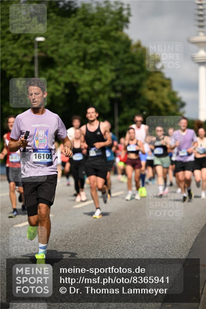 29.06.2025 - hella hamburg halbmarathon Dr. Thomas Lammeyer http://msf.ph/oto/8365941 29.06.2025 09:56:59 Kennedybrücke 1163, 1176, 1391, 1558, 1759, 2213, 2234, 2365, 2402, 2623, 2788, 3004, 3146, 3186, 4091, 4310, 4553, 4997, 5022, 5623, 5624, 5692, 6071, 6081, 6203, 6375, 6460, 6712, 7147, 7204, 7322, 7448, 7450, 7765, 8063, 8704, 8819, 9126, 9232, 9303, 9305, 9374, 9534, 9544, 9585, 9794, 10208, 10246, 11094, 11291 meine-sportfotos.de