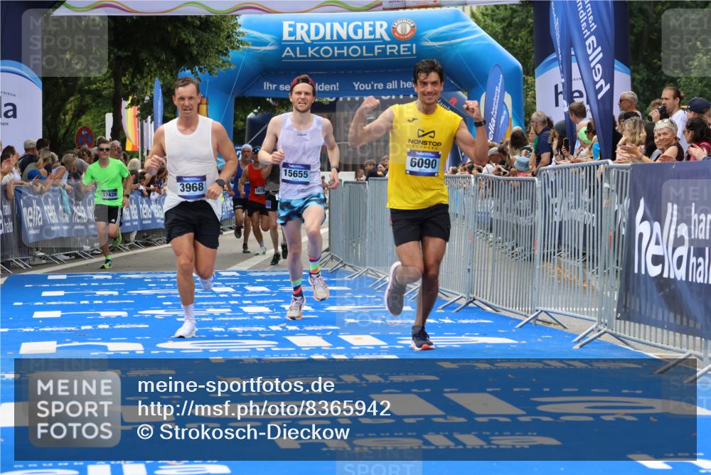 29.06.2025 - hella hamburg halbmarathon Strokosch-Dieckow http://msf.ph/oto/8365942 29.06.2025 10:28:41 Ziel 1953, 2604, 3968, 6090, 10222, 10486, 15655, 17213, 17428, 18763 meine-sportfotos.de