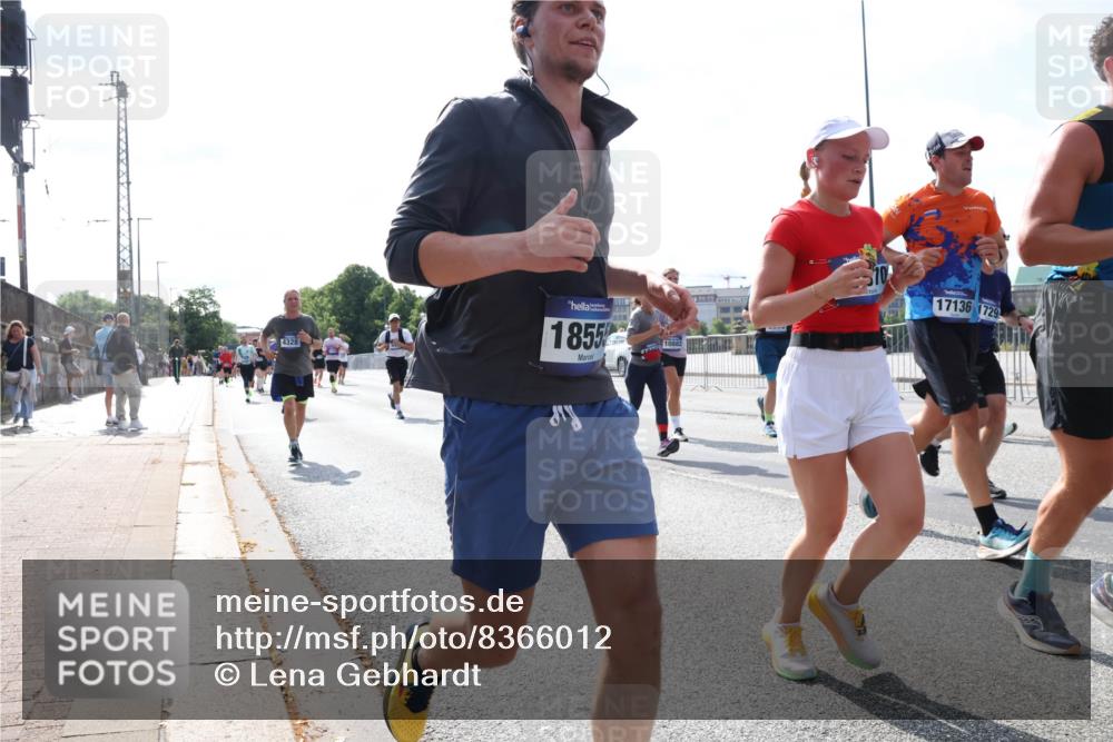 29.06.2025 - hella hamburg halbmarathon Lena Gebhardt http://msf.ph/oto/8366012 29.06.2025 10:01:53 Lombardsbrücke 4328, 1855, 10882, 10, 17136, 1729, 1184, 1329, 1364, 1453, 1464, 1653, 1722, 1724, 1729, 1881, 1940, 2167, 2591, 2806, 2957, 3039, 3169, 3199, 3663, 4286, 4322, 4328, 4663, 5547, 5570, 5602, 5603, 5675, 5742, 6166, 6281, 6302, 6322, 6327, 6438, 6595, 6921, 7031, 7189, 7223, 7243, 8030, 8191, 8392, 8578, 8691, 8822, 8926, 9230, 9741, 9928, 10177, 10281, 10301, 10882, 10915, 11043, 11938, 12315, 12316, 14471, 14660, 14677, 16420 meine-sportfotos.de