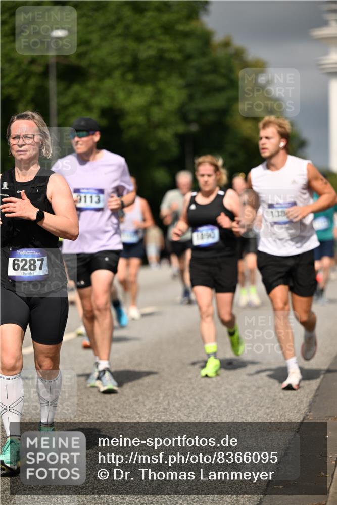 29.06.2025 - hella hamburg halbmarathon Dr. Thomas Lammeyer http://msf.ph/oto/8366095 29.06.2025 10:19:25 Kennedybrücke 1890, 2110, 2494, 2720, 2989, 3417, 3513, 4007, 4466, 4492, 4494, 5069, 5271, 5739, 5986, 6248, 6287, 6376, 6576, 7452, 7809, 7810, 8237, 8609, 9113, 9423, 9556, 9657, 9847, 9997, 10775, 10963 meine-sportfotos.de