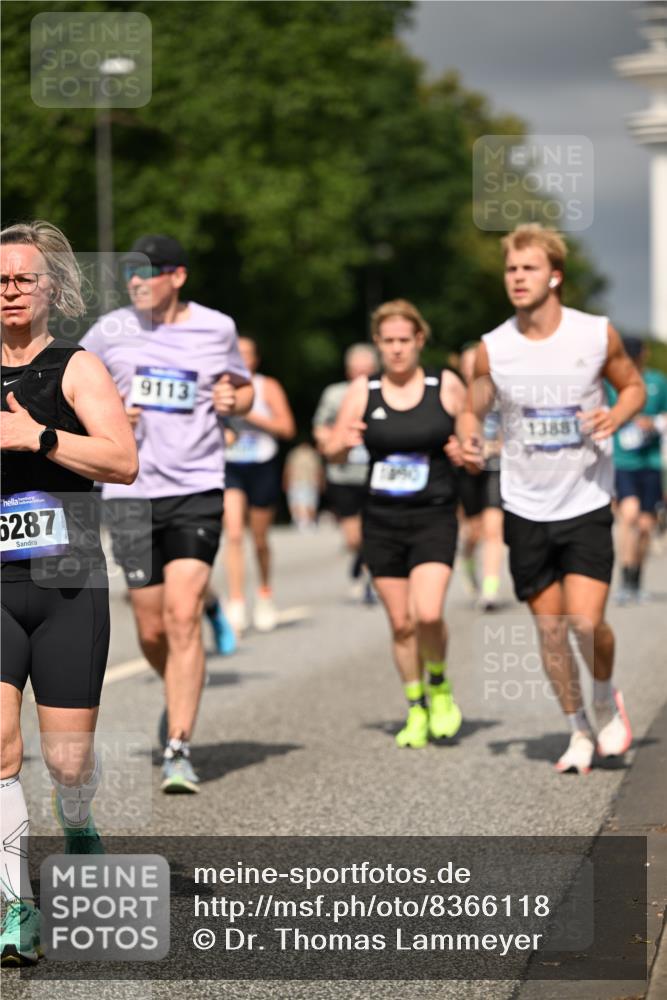 29.06.2025 - hella hamburg halbmarathon Dr. Thomas Lammeyer http://msf.ph/oto/8366118 29.06.2025 10:19:25 Kennedybrücke 1890, 2110, 2494, 2720, 2989, 3417, 3513, 4007, 4466, 4492, 4494, 5069, 5271, 5739, 5986, 6248, 6287, 6376, 6576, 7452, 7809, 7810, 8237, 8609, 9113, 9423, 9556, 9657, 9847, 9997, 10775, 10963 meine-sportfotos.de