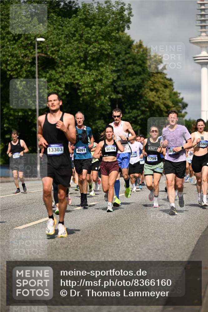 29.06.2025 - hella hamburg halbmarathon Dr. Thomas Lammeyer http://msf.ph/oto/8366160 29.06.2025 09:57:01 Kennedybrücke 1163, 1176, 1391, 1558, 1759, 2213, 2234, 2365, 2402, 2623, 2788, 3004, 3146, 3186, 4091, 4310, 4553, 4997, 5022, 5623, 5624, 5692, 6071, 6081, 6203, 6375, 6460, 6712, 6903, 7147, 7204, 7322, 7448, 7450, 7765, 8063, 8704, 8819, 9126, 9303, 9305, 9534, 9544, 9585, 9794, 10246, 11094 meine-sportfotos.de